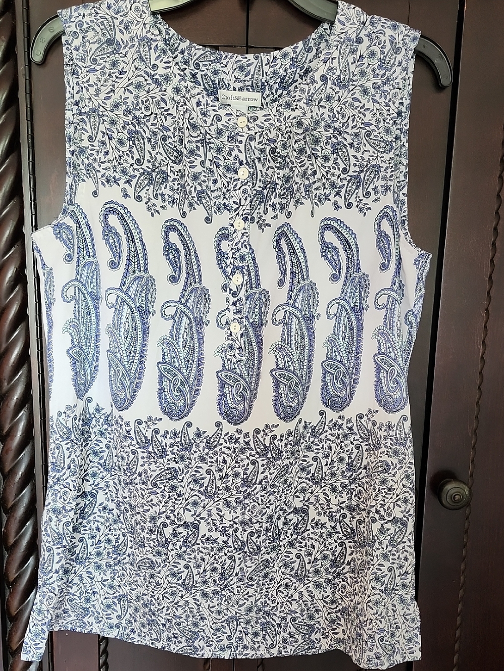4/$20 Croft & Barrow Blue Paisley Sleeveless Top